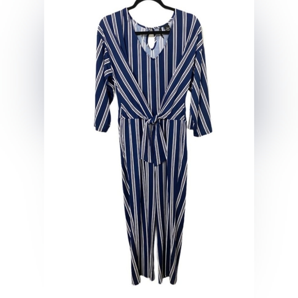 ♥️ New Directions Navy Striped Jumpsuit Romper, Medium